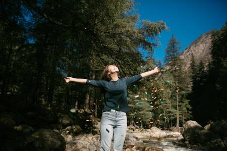 12 Effortless Travel Outfits That Keep You Stylish and Comfortable