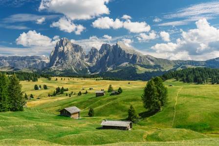 Alpe di Siusi (Seiser Alm) Explorer’s Guide: Hiking Trails, Transport Tips & Accommodation Picks